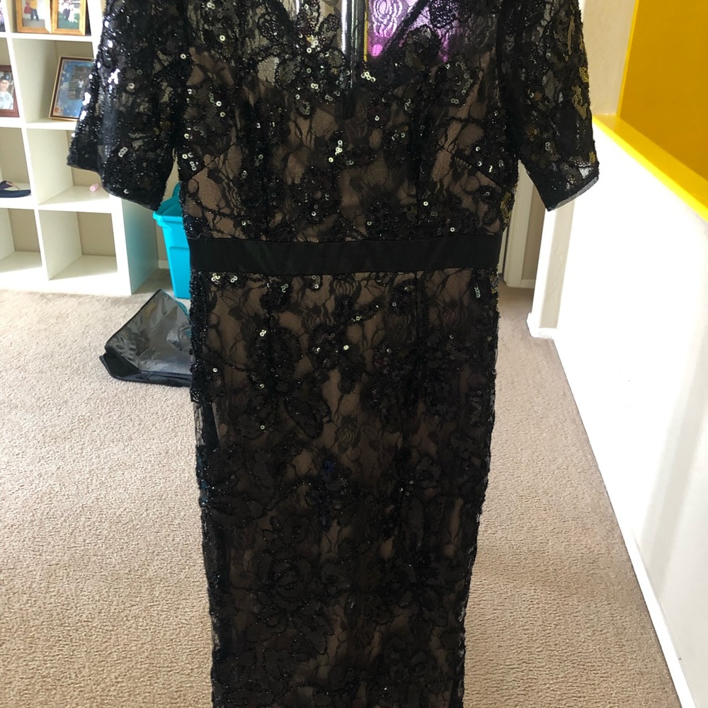 BRAND NEW ADRIANNA PAPELL DRESS